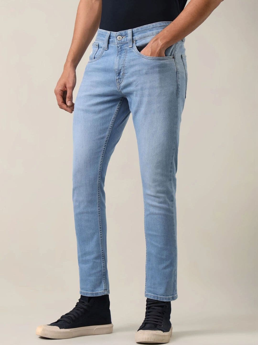 U.S. Polo Assn. Denim Co. Men Tapered Fit Mid-Rise Jeans thumbnail 3