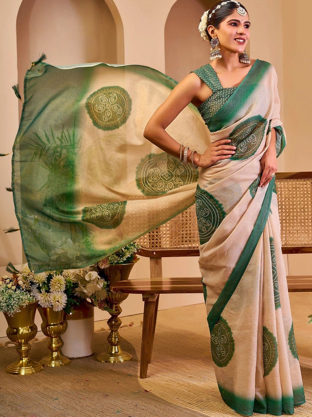 Maroosh Ethnic Motifs Printed Silk Cotton Handloom Saree thumbnail 7