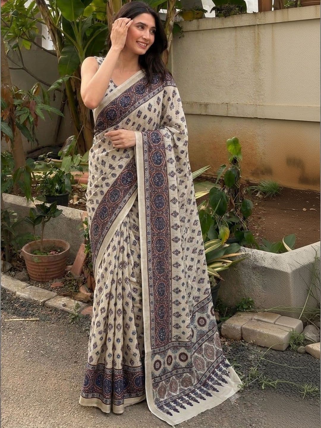 AARYAN SAREES Gadwal Saree thumbnail 3