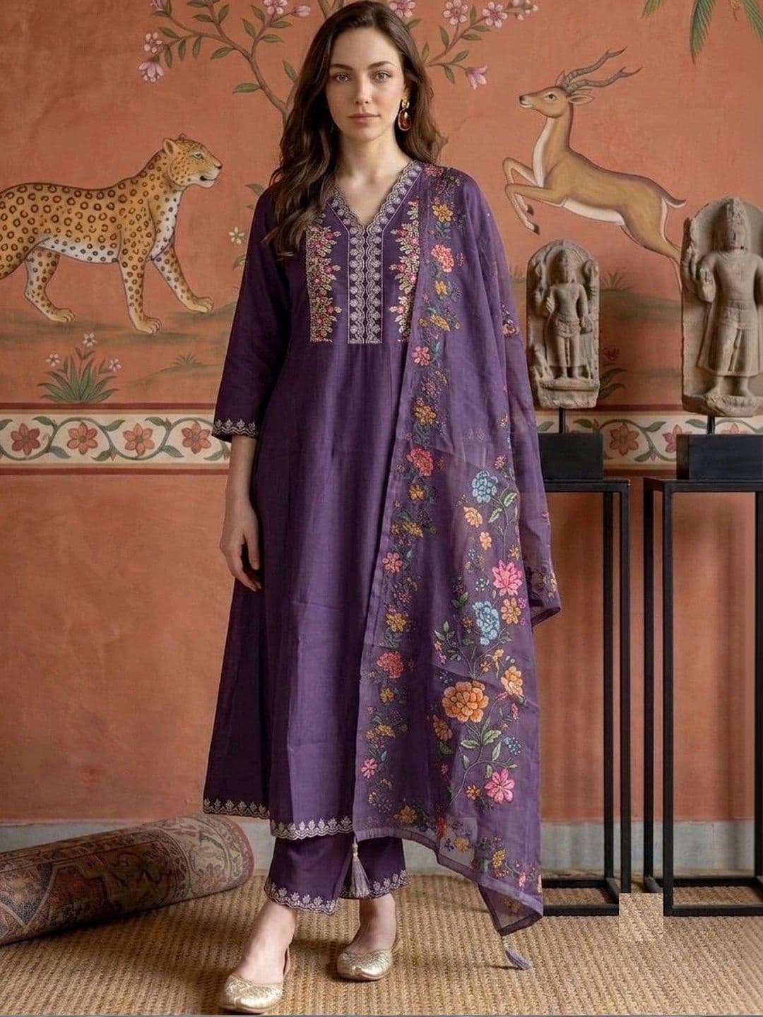 Sangria Women Embroidered Regular Thread Work Pure Silk Kurta with Trousers & With Dupatta thumbnail 3