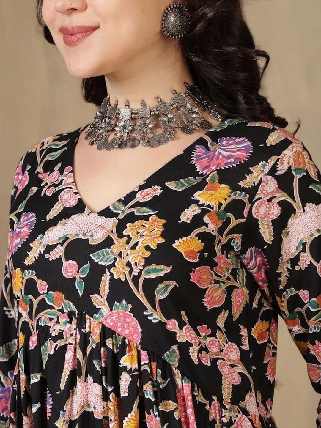 Sangria Women Floral Printed Floral Anarkali Kurta thumbnail 6