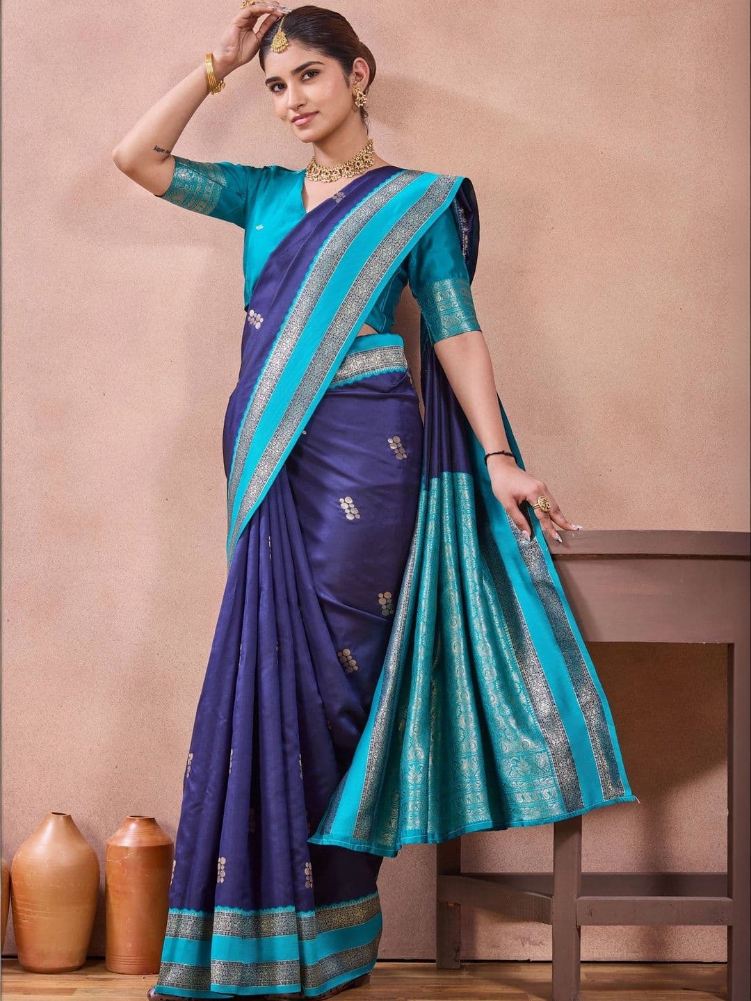 Maharanga  Women Zari Silk Blend Kota Saree thumbnail 6