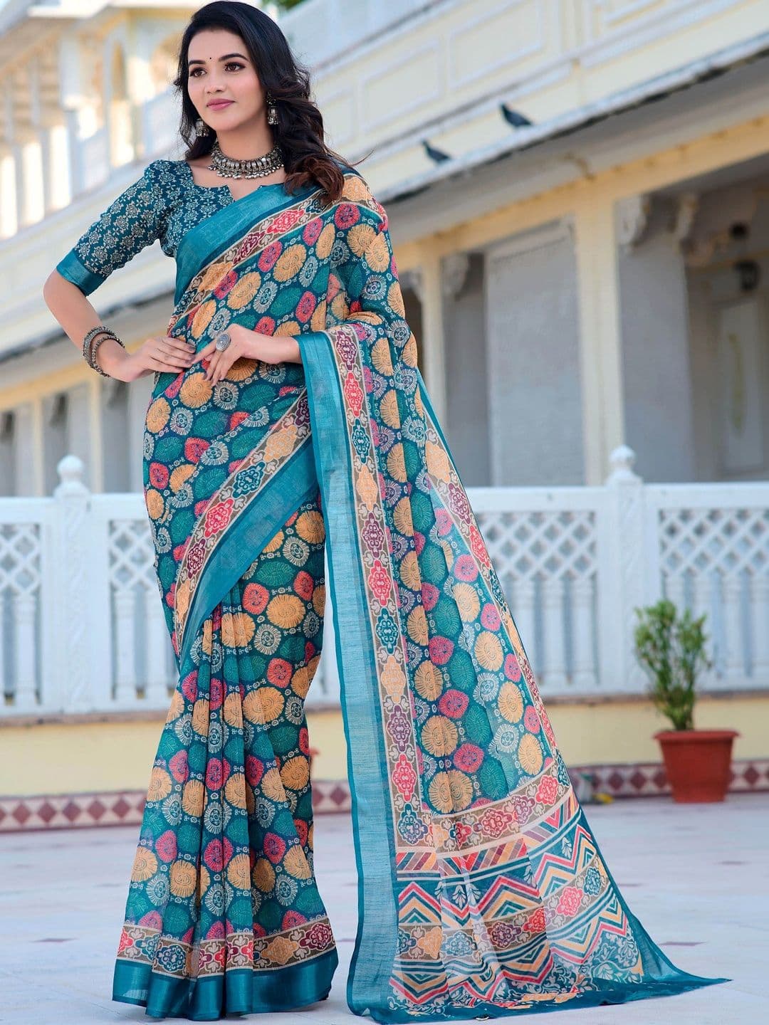 MANVAA Floral Saree thumbnail 3