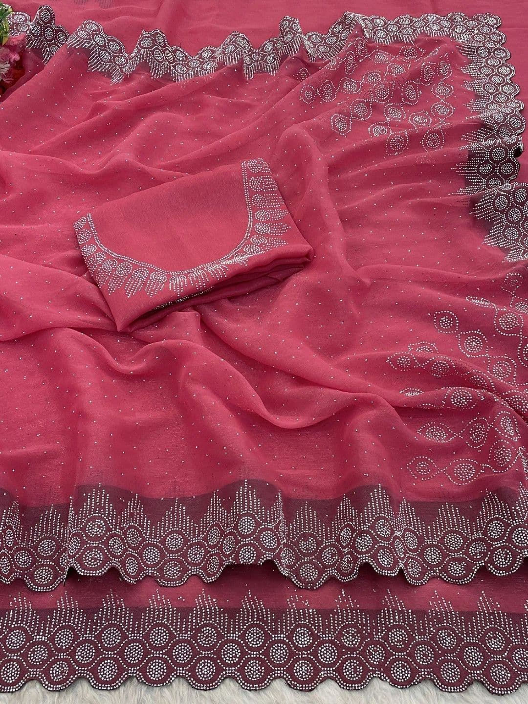 SmileyFashion Embroidered Pure Georgette Saree thumbnail 4