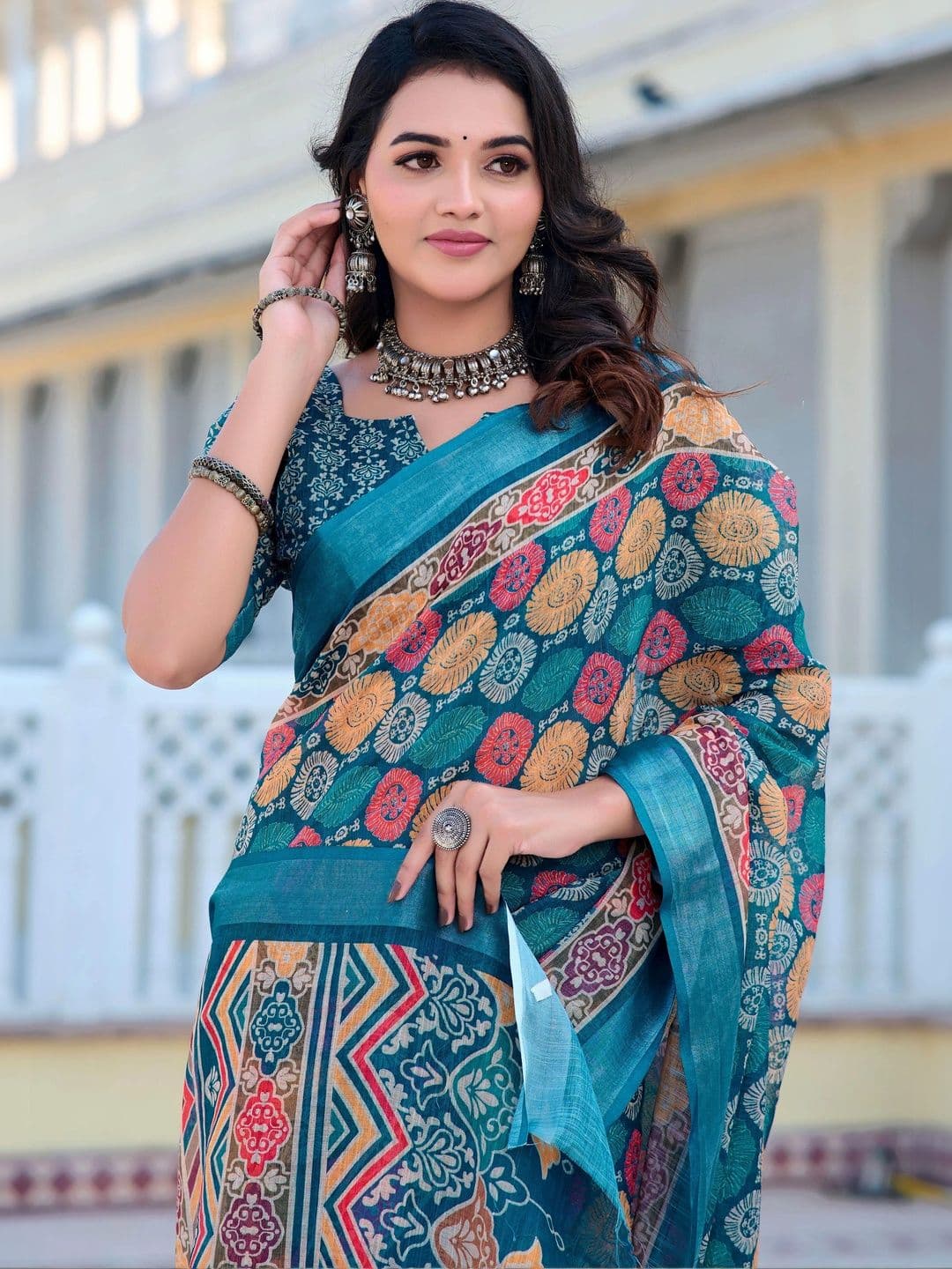 MANVAA Floral Saree thumbnail 5
