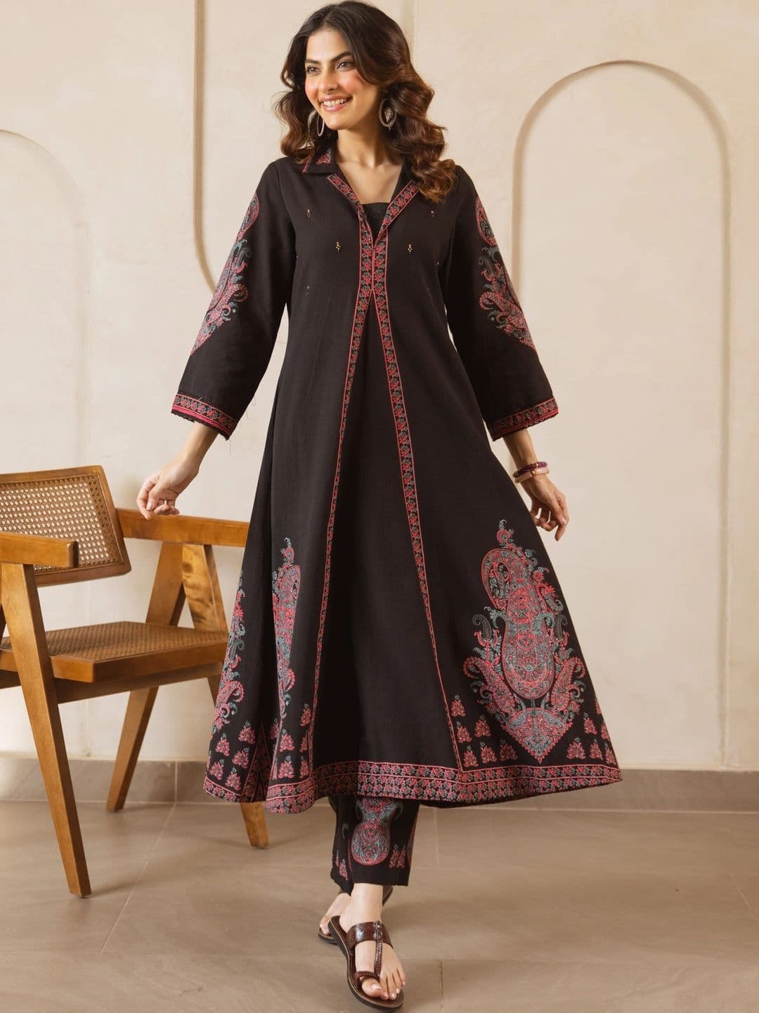 Sangria Women Paisley Embroidered Angrakha Thread Work Kurta with Trousers thumbnail 5
