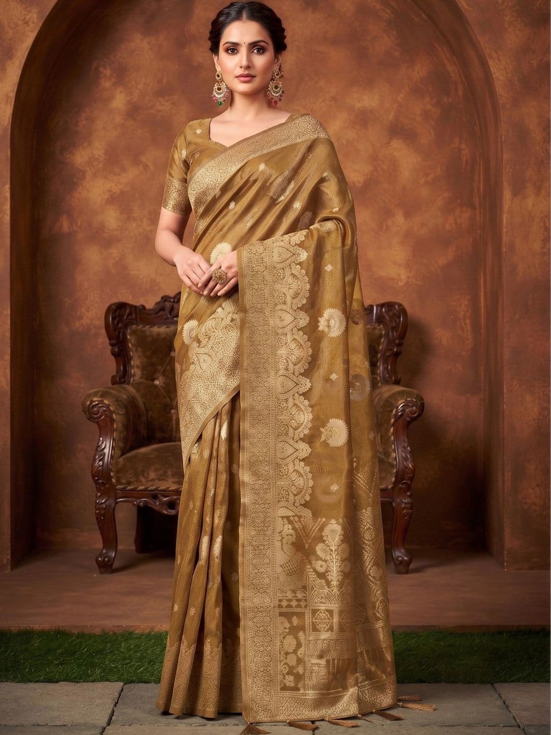 MONJOLIKA FASHION Woven Design Zari Silk Blend Designer Bomkai silk Saree thumbnail 4