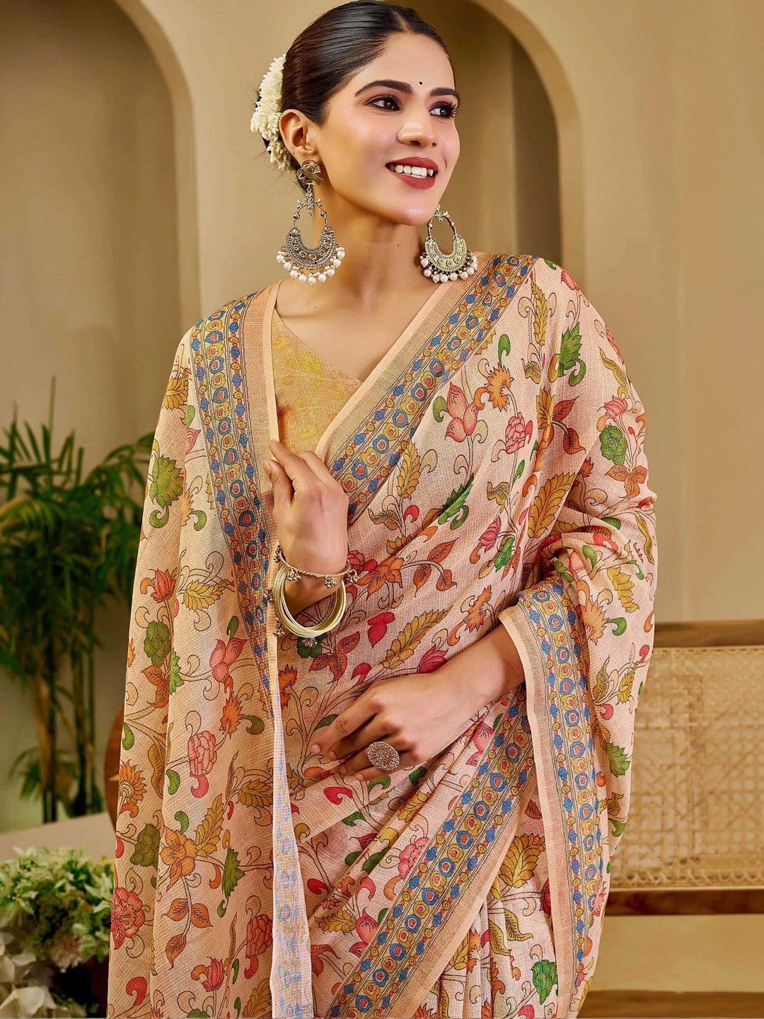 Maroosh Women Kalamkari Printed Silk Cotton Handloom Saree thumbnail 5