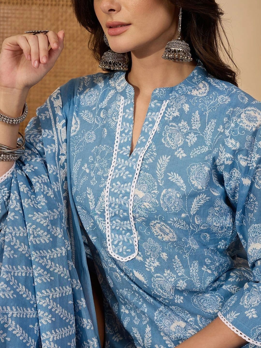 Janasya Women's Light Blue Pure Cotton Floral Printed Straight Kurta Set thumbnail 5