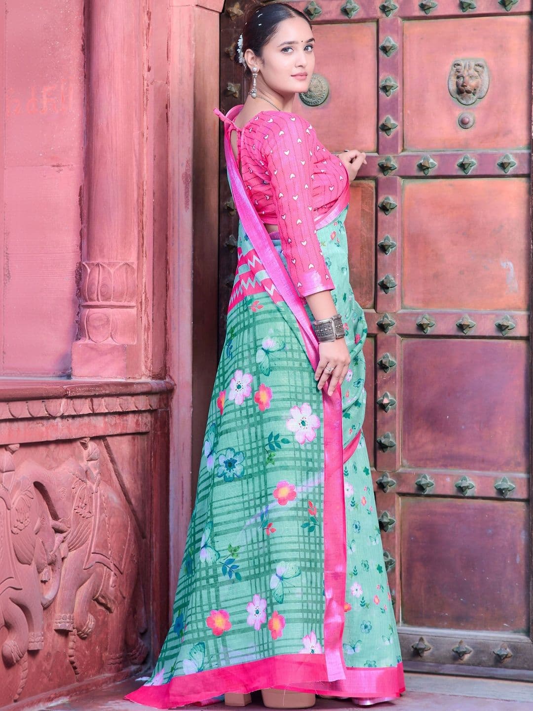 Maroosh Floral Saree thumbnail 5