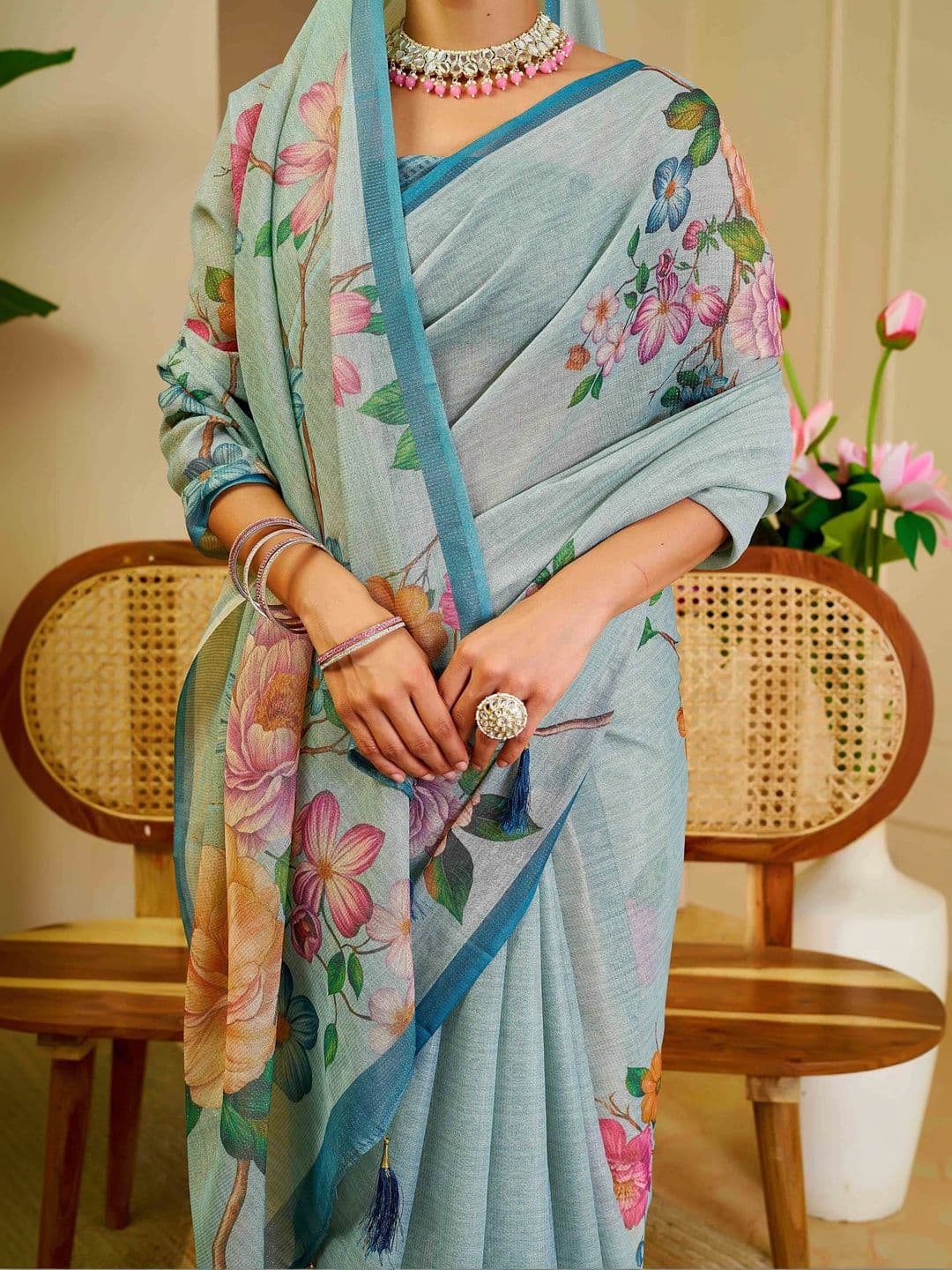 Maroosh Floral Silk Cotton Handloom Saree thumbnail 6