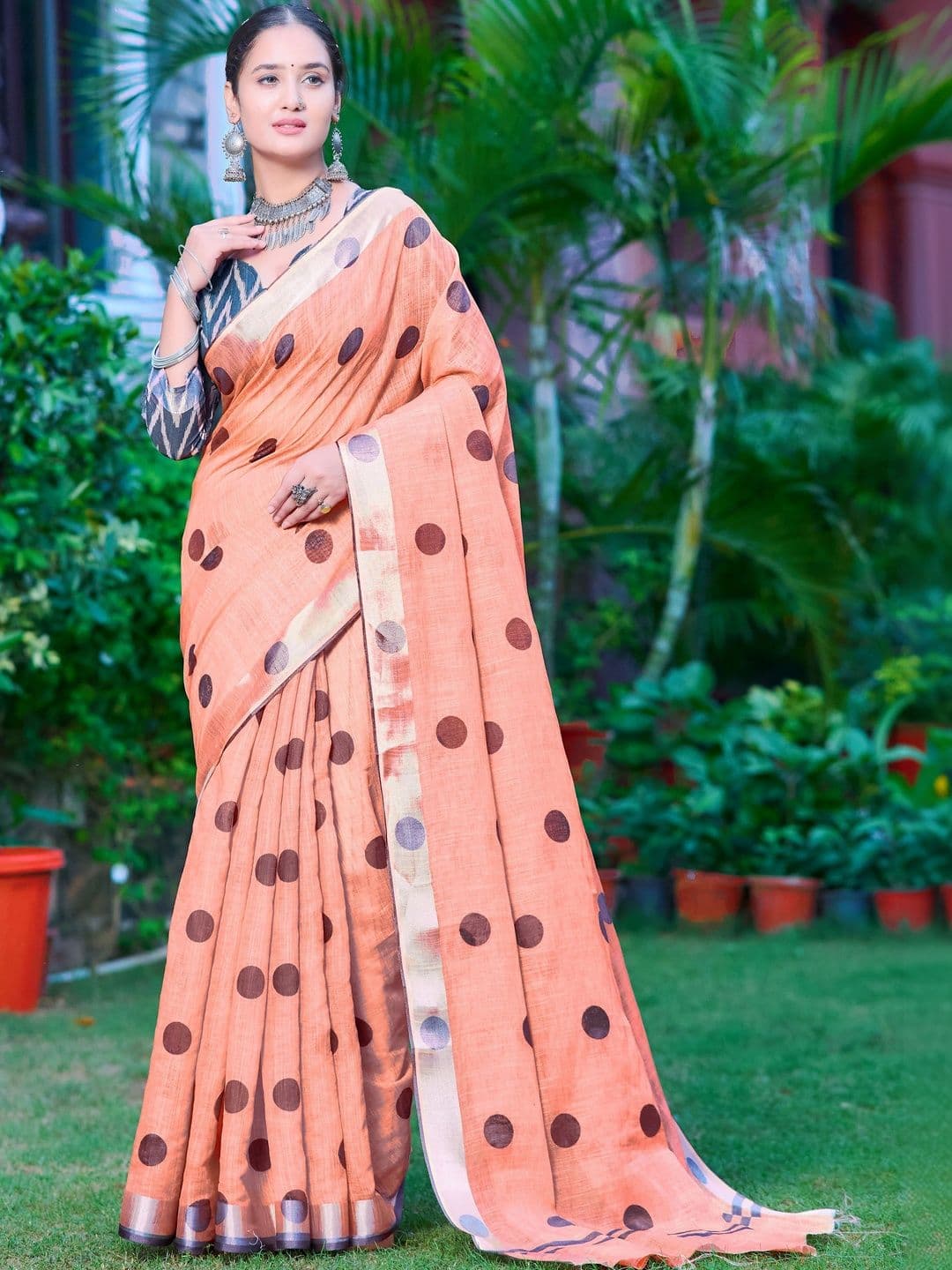 Maroosh Polka Dot Fusion Saree thumbnail 5