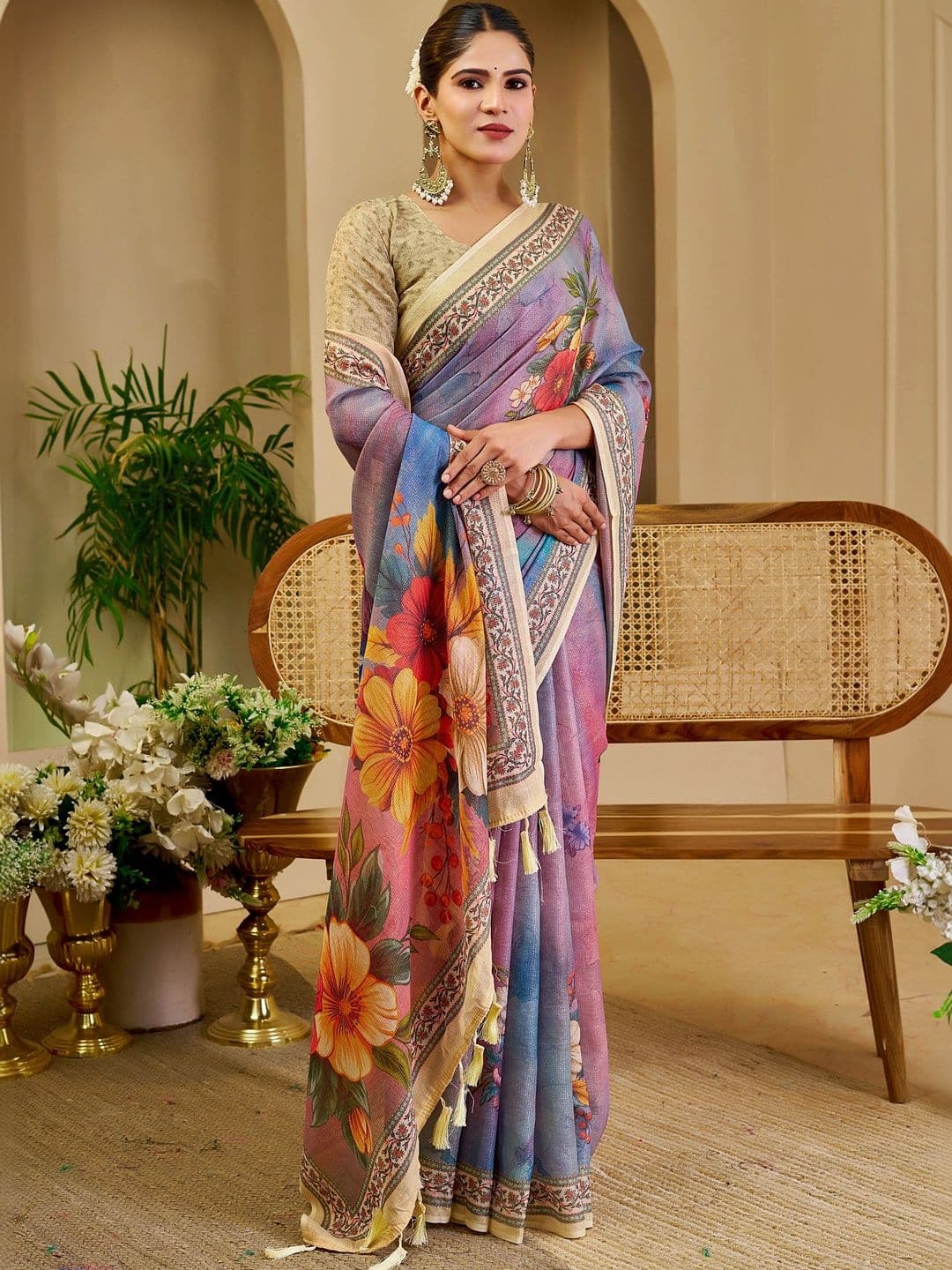Maroosh Women  Floral Silk Cotton Handloom Saree thumbnail 5