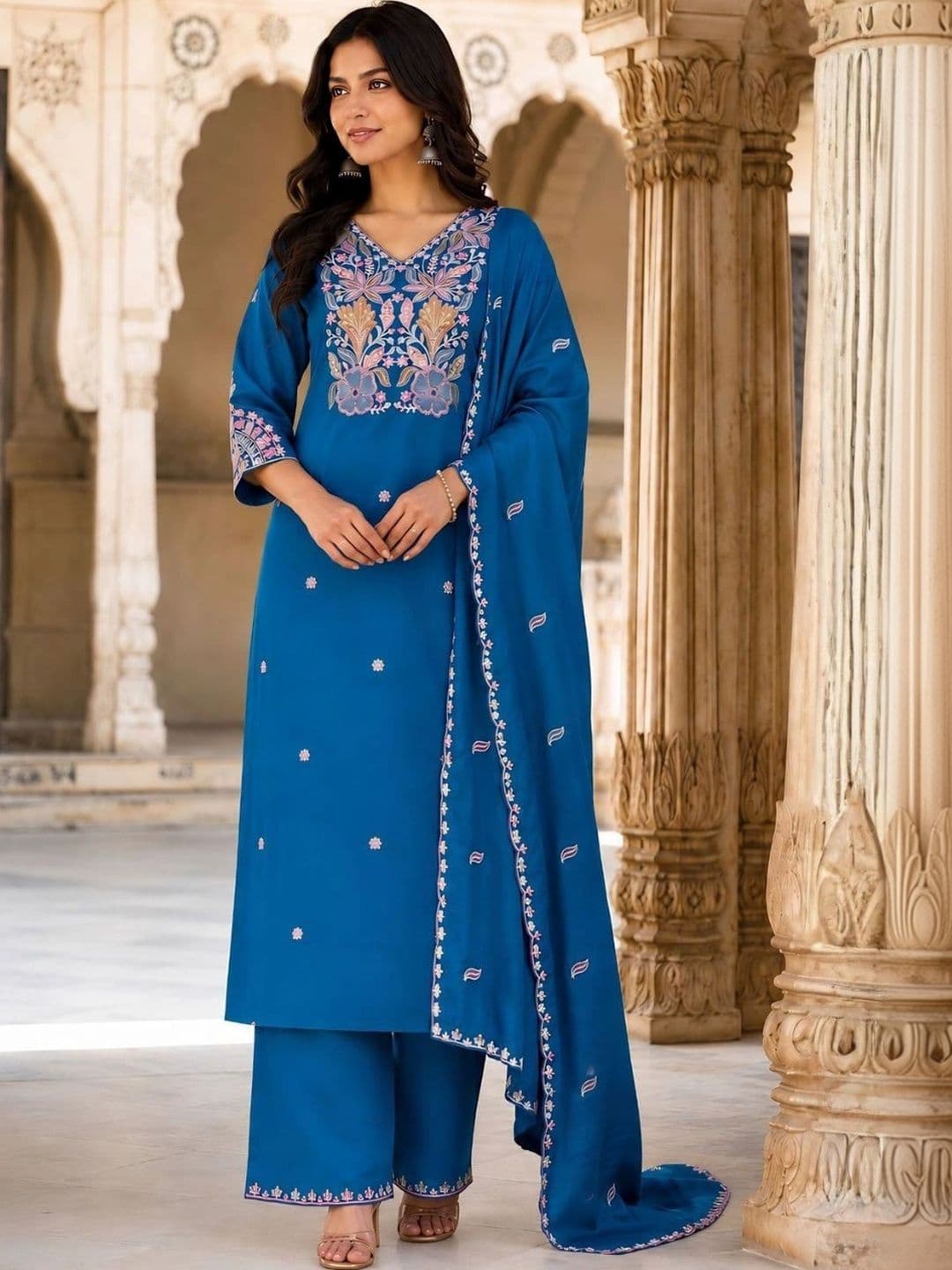 HERE&NOW X fwd Women Embroidered Thread Work Pure Silk Kurta with Palazzos & With Dupatta thumbnail 6