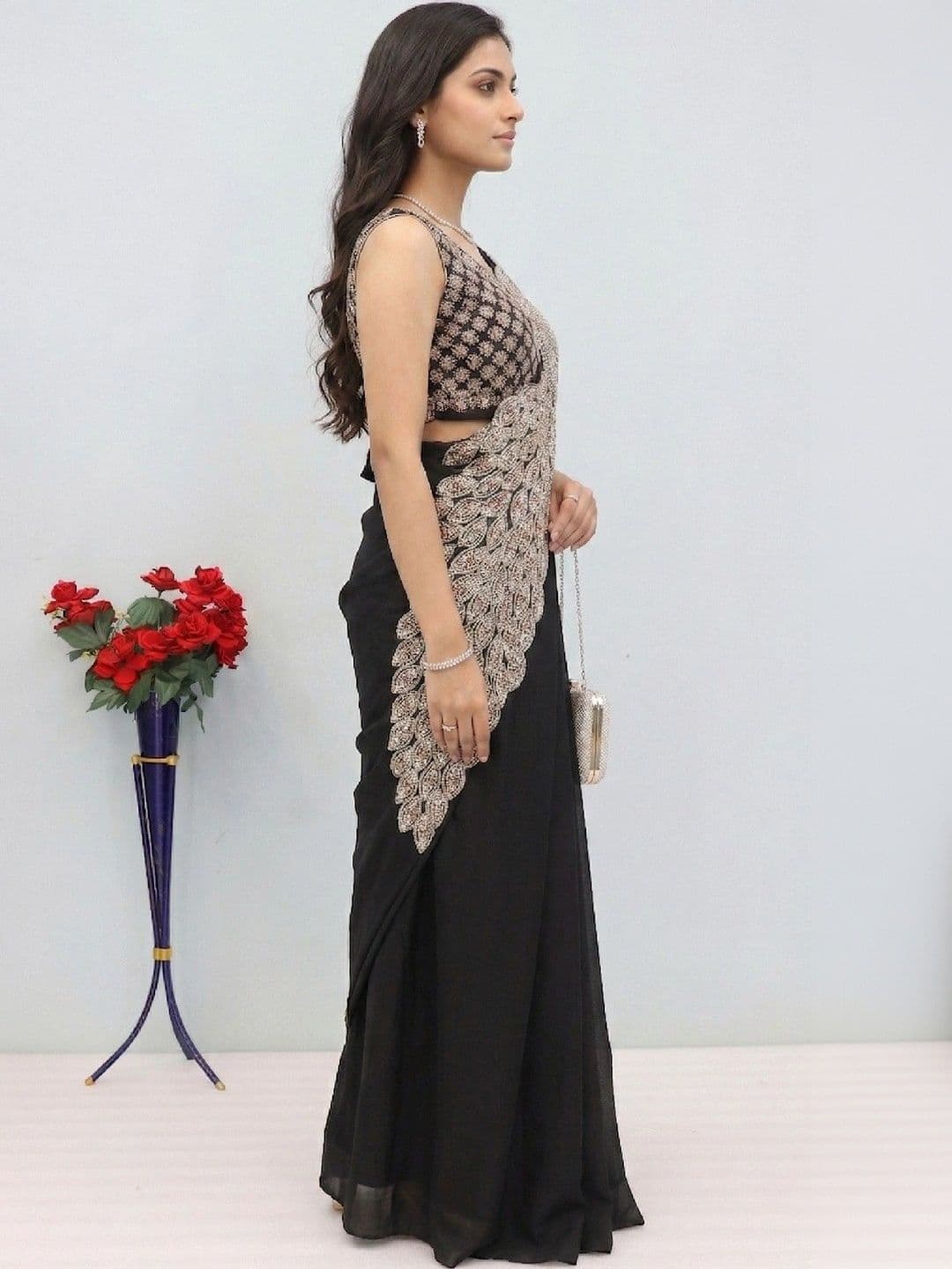 SmileyFashion Embellished Embroidered Pure Georgette Designer Saree thumbnail 3
