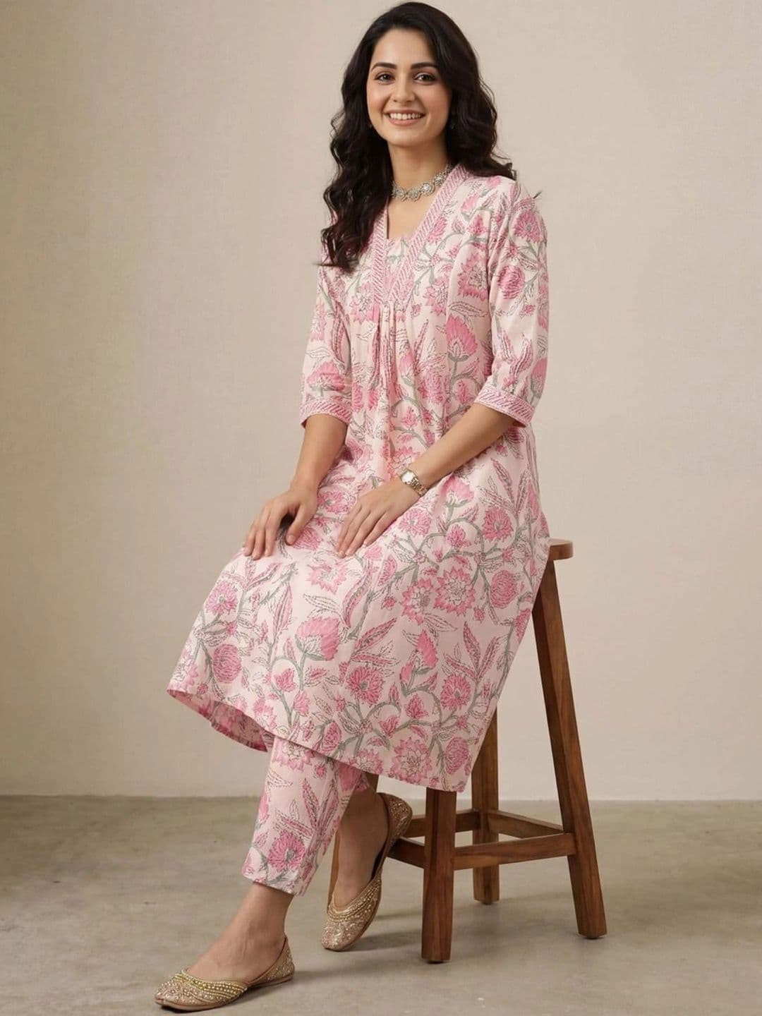 KALINI Women Floral Printed Regular Kurta with Trousers thumbnail 2