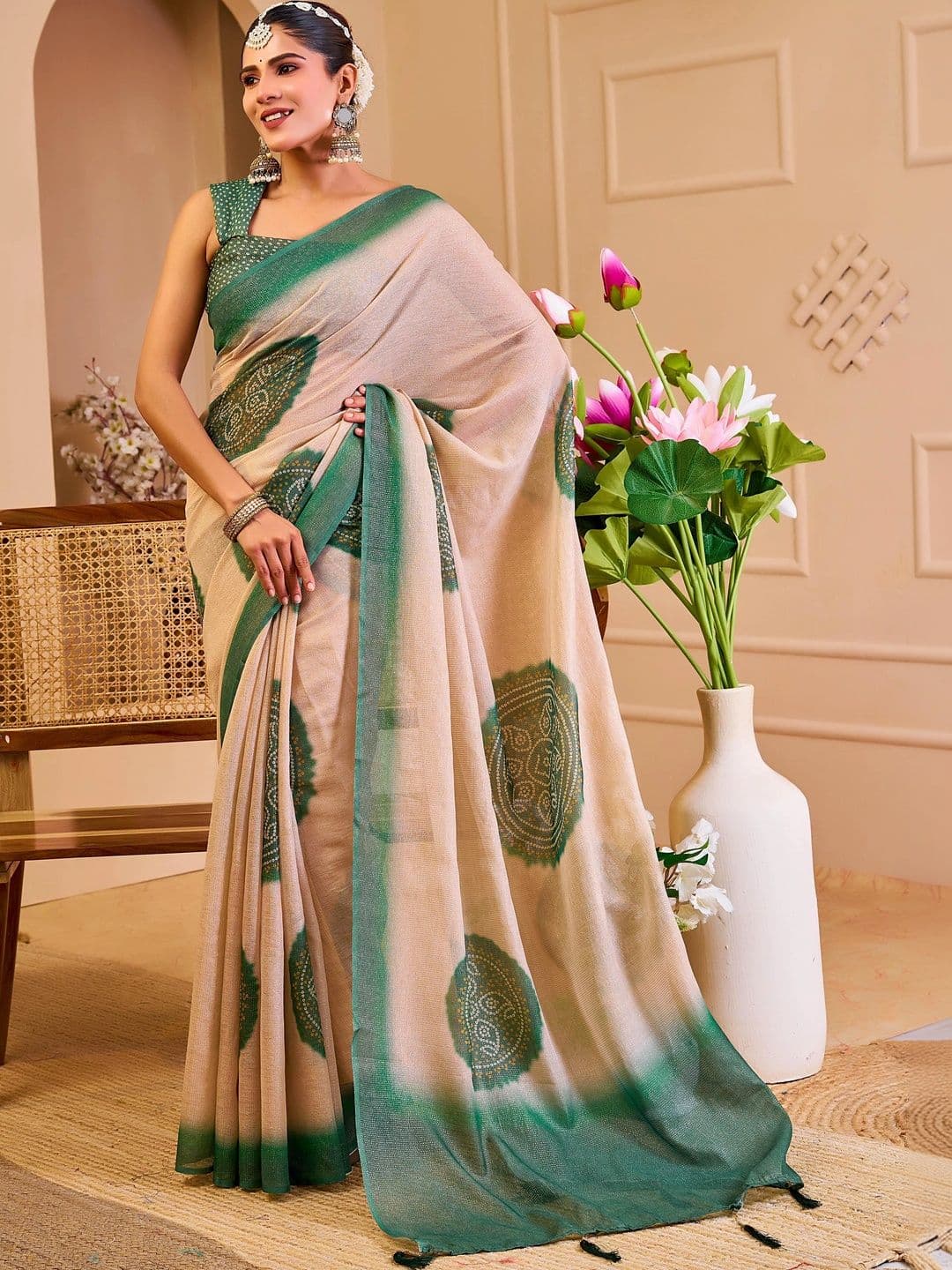 Maroosh Ethnic Motifs Printed Silk Cotton Handloom Saree thumbnail 5