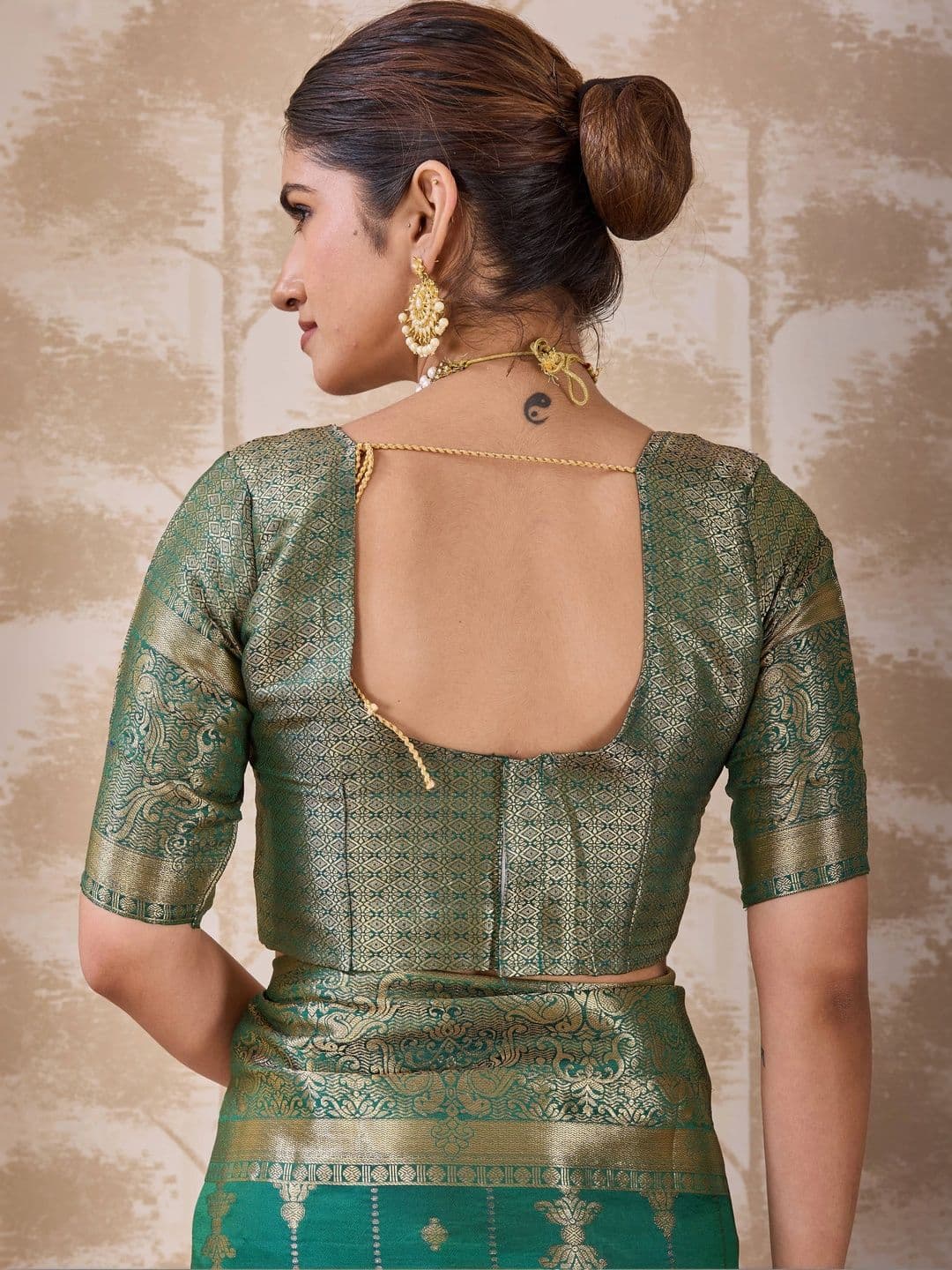 Maharanga Woven Design Zari Art Silk Banarasi Saree thumbnail 6