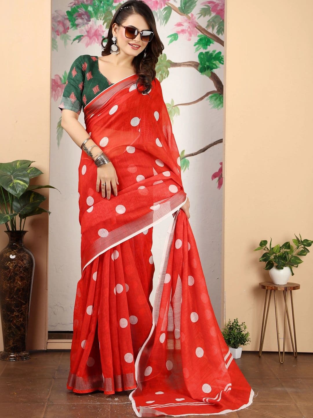 Maroosh Polka Dot Saree thumbnail 6