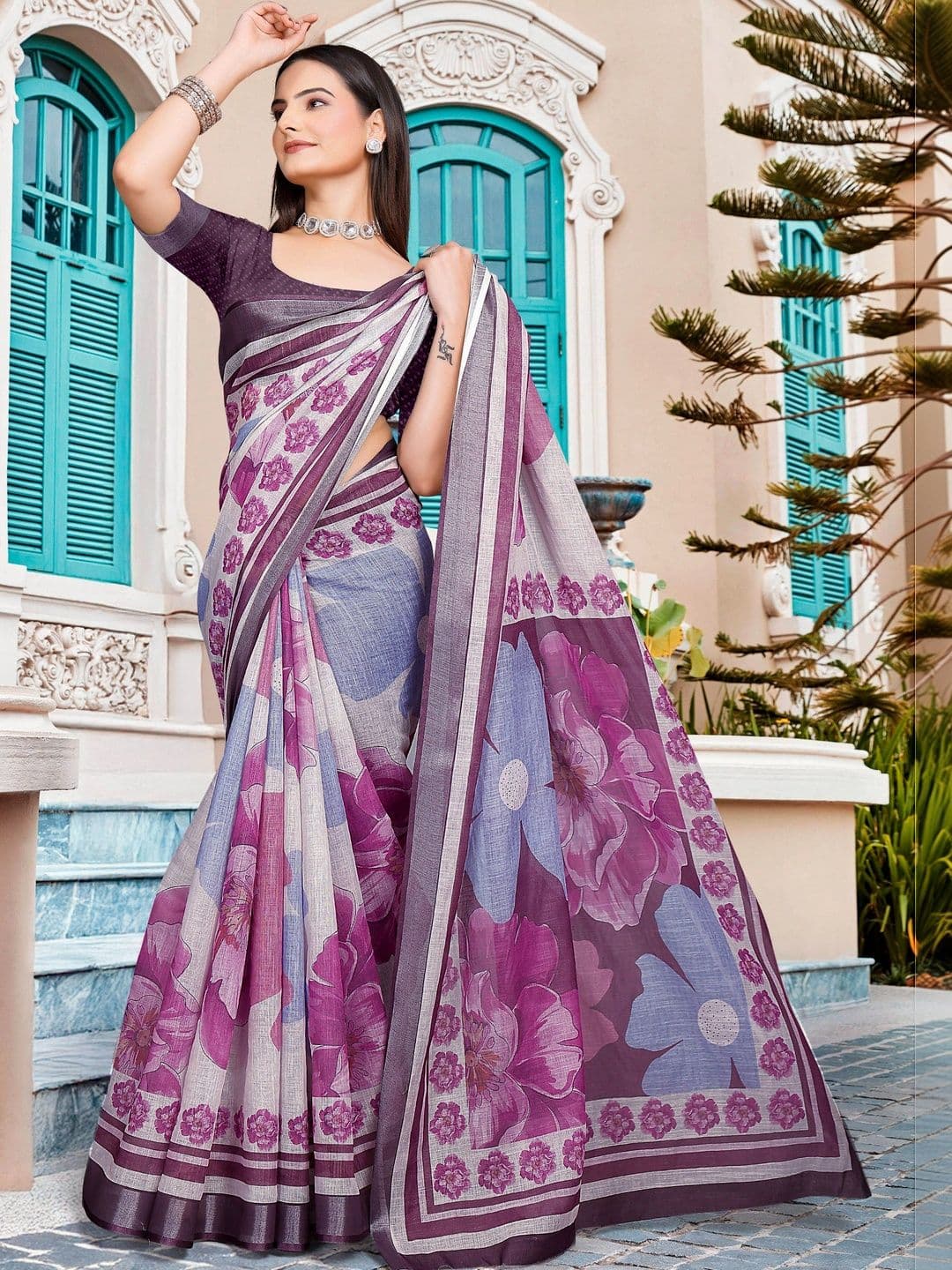 MANVAA Women Floral Saree thumbnail 2