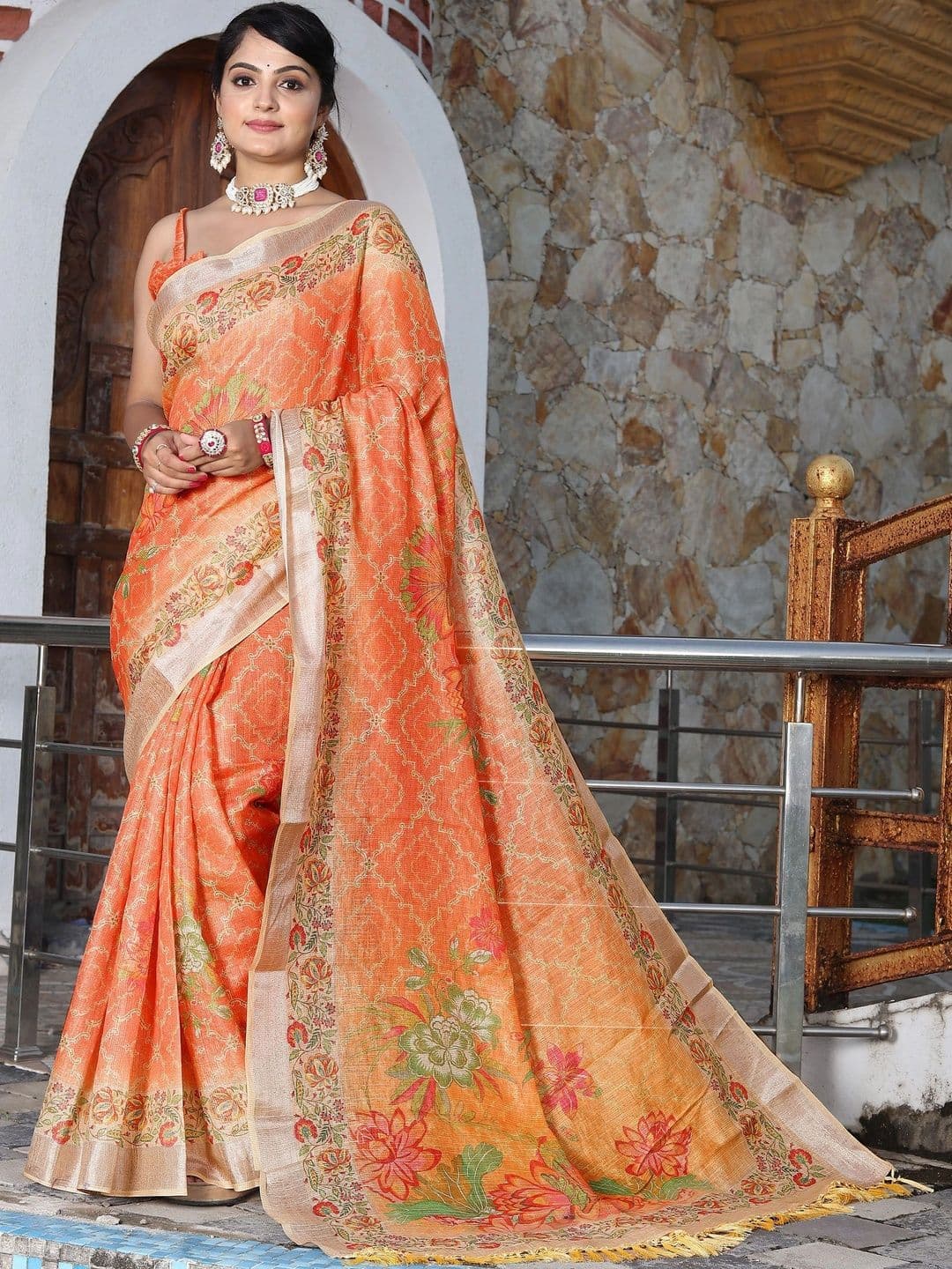 MANVAA Women Floral Printed Silk Cotton Handloom Saree - view 1