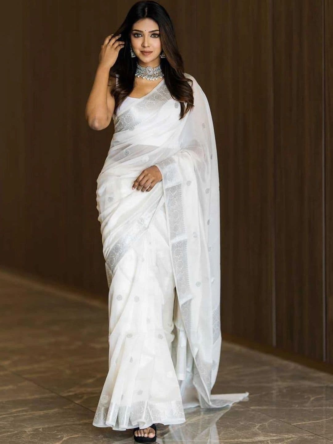Mitera Woven Design Zari Silk Blend Banarasi Saree - view 1