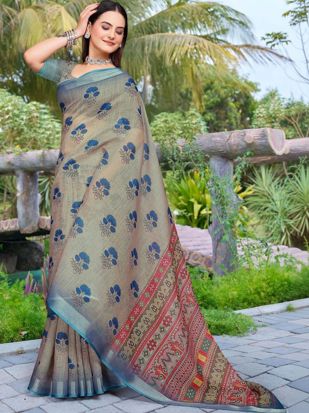 MANVAA Floral Saree thumbnail 5