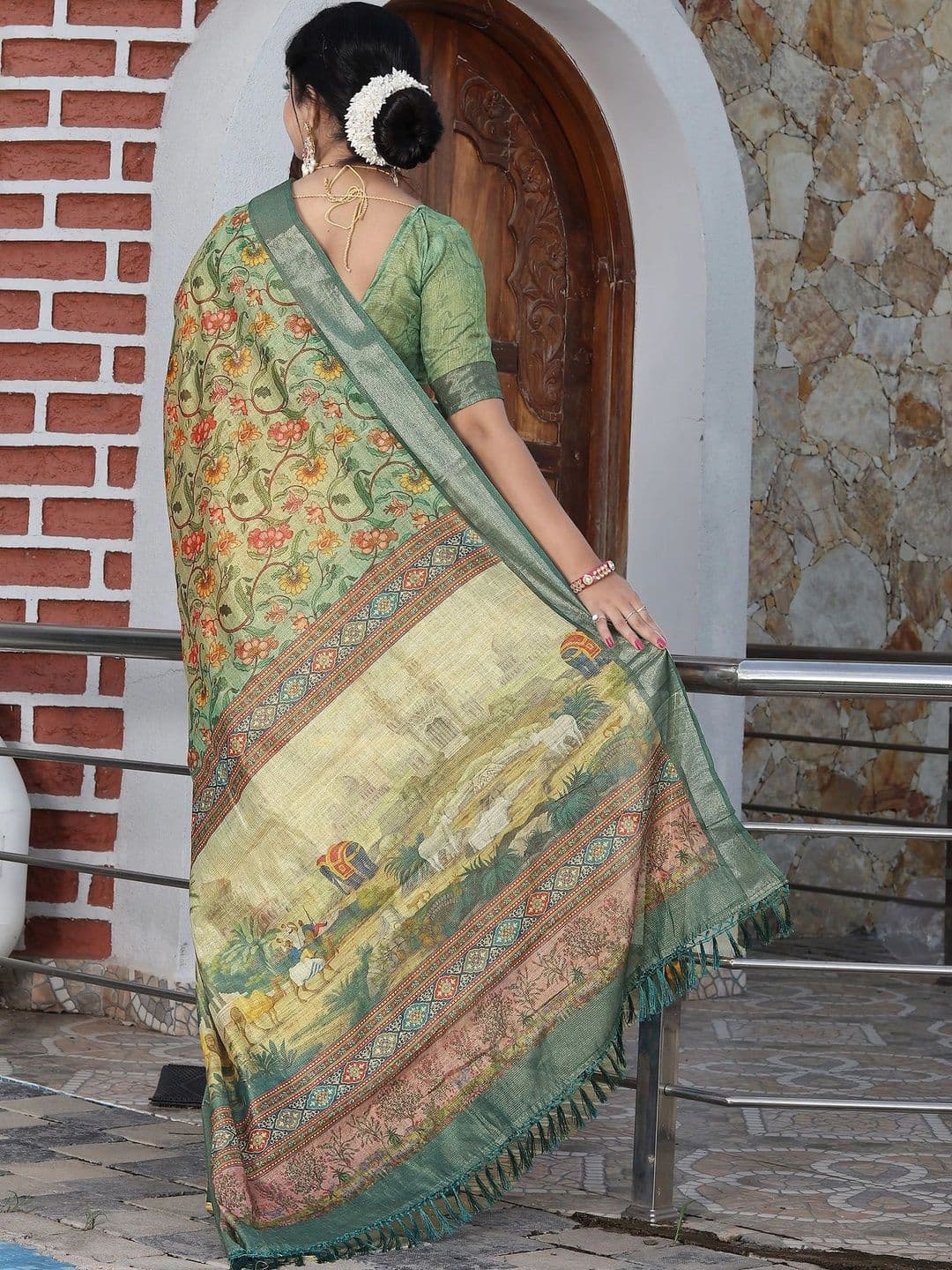 MANVAA Women  Floral Silk Cotton Handloom Saree thumbnail 4