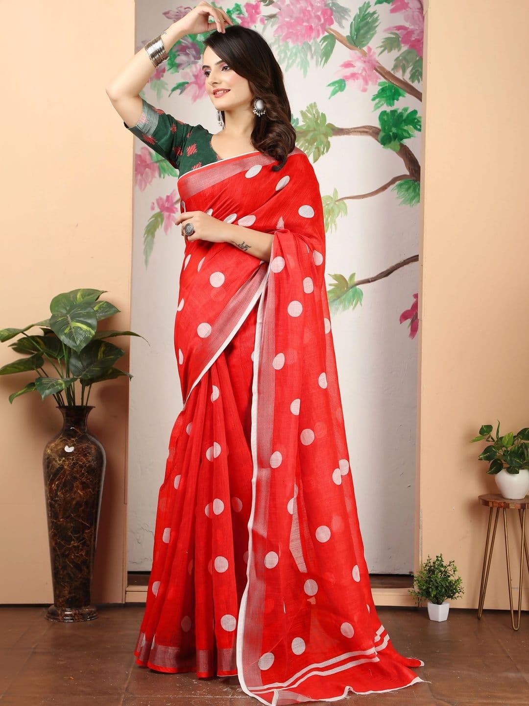 Maroosh Polka Dot Saree thumbnail 4