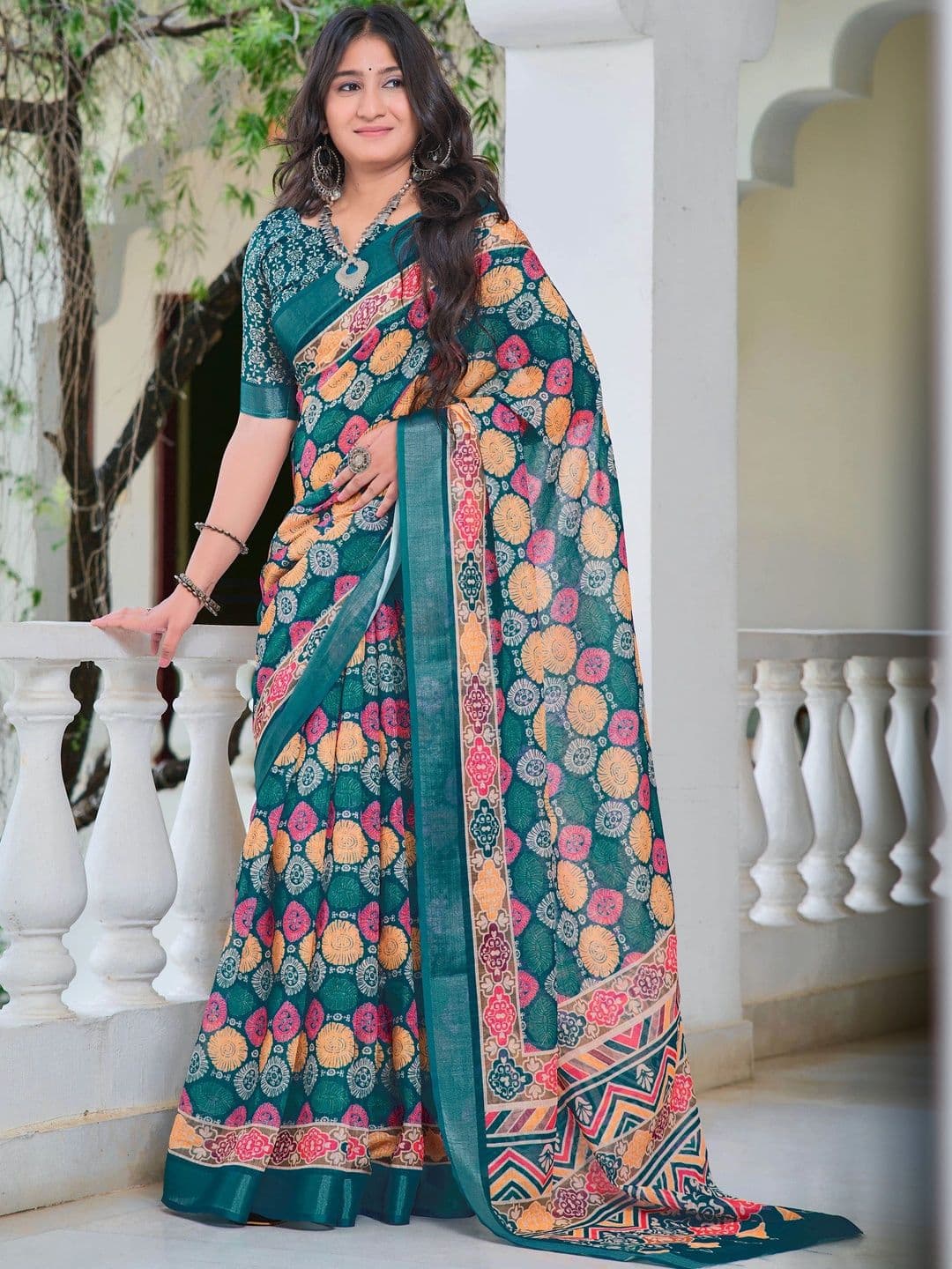 Maroosh Floral Saree thumbnail 4