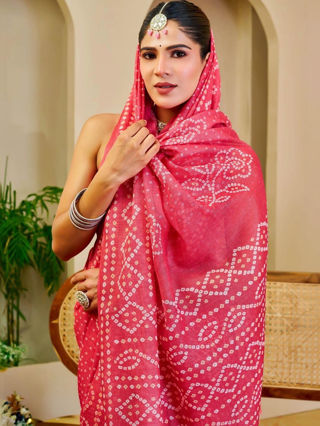 Maroosh  Women Bandhani Silk Cotton Handloom Saree thumbnail 5