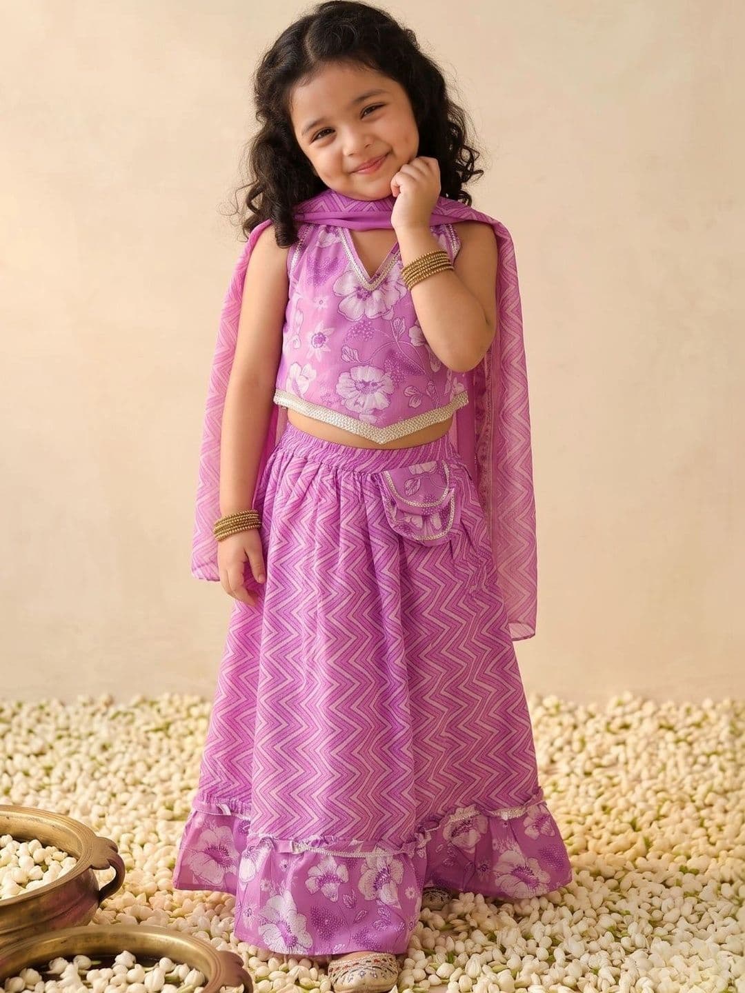 Aj DEZInES Girls Printed Ready to Wear Lehenga & Blouse With Dupatta thumbnail 3