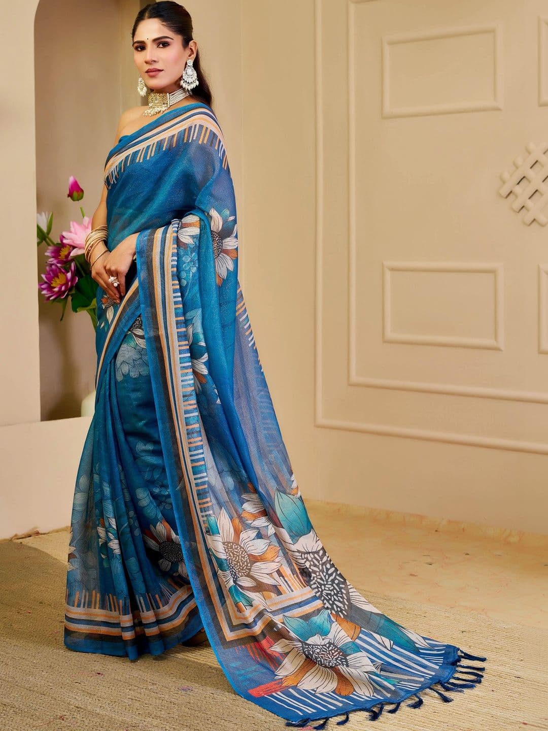 Maroosh Floral Silk Cotton Handloom Saree thumbnail 7