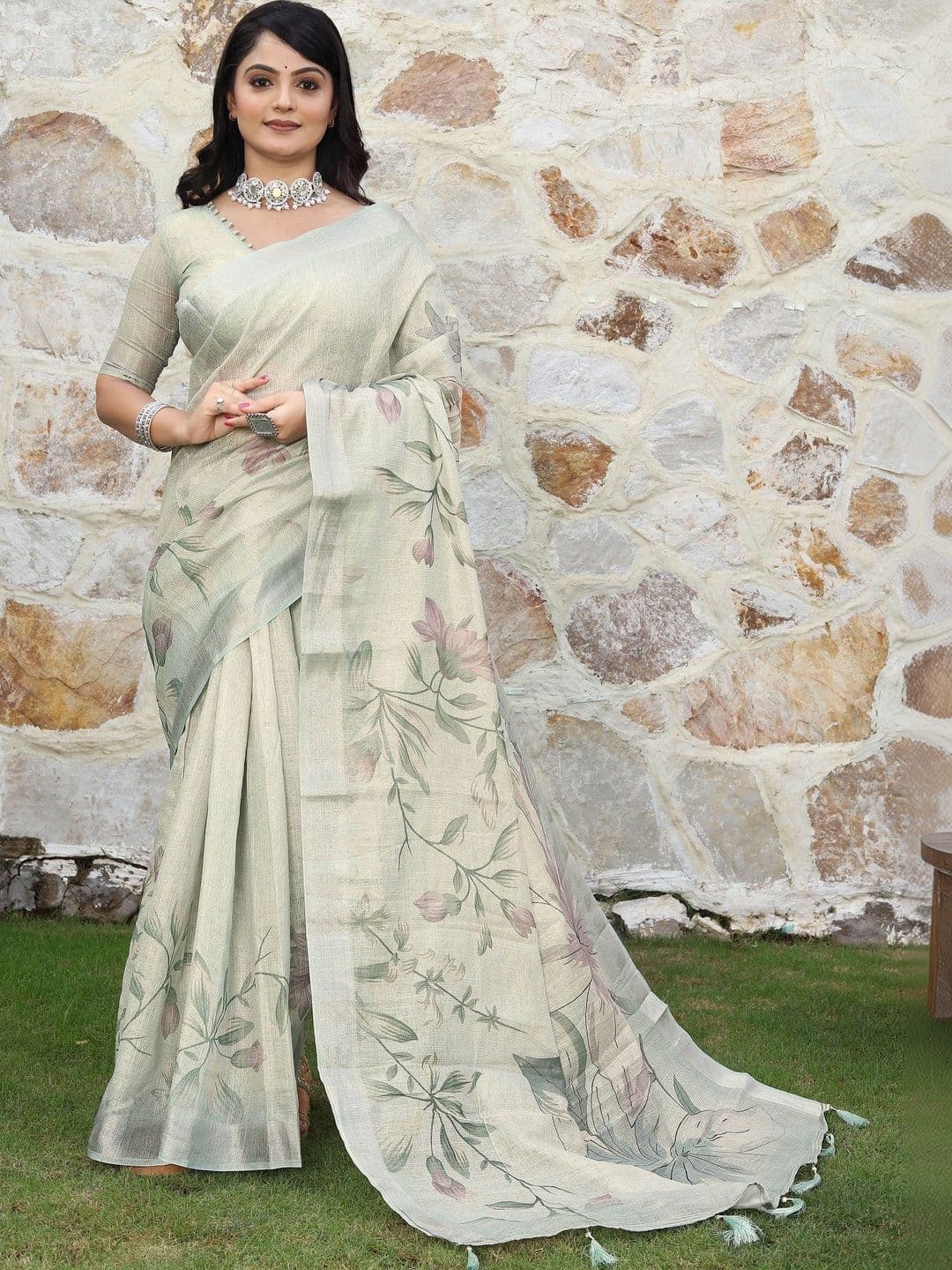 Maroosh Floral Silk Cotton Handloom Saree thumbnail 6