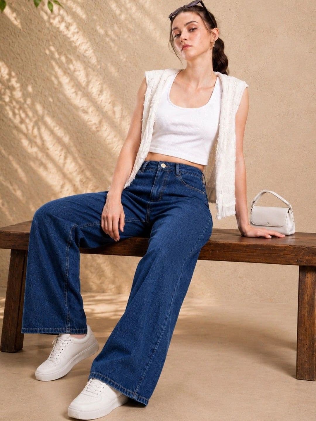 DressBerry Women Comfort Wide Leg High-Rise Light Fade Stretchable Jeans thumbnail 4