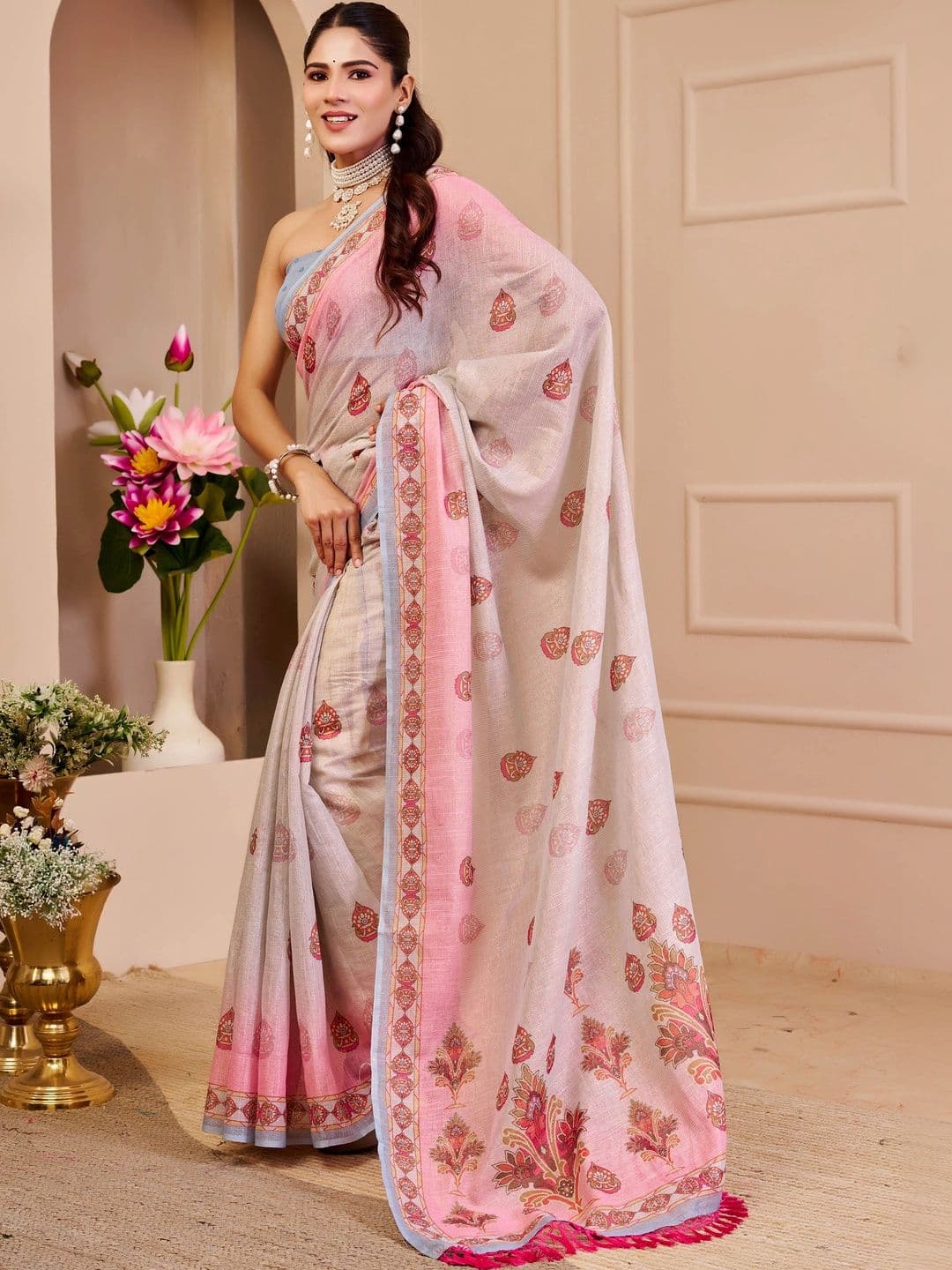 Maroosh Women Paisley Silk Cotton Handloom Saree thumbnail 3