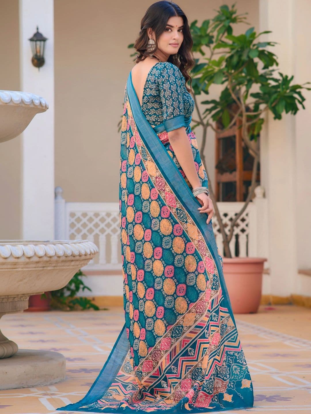 MANVAA Saree thumbnail 5