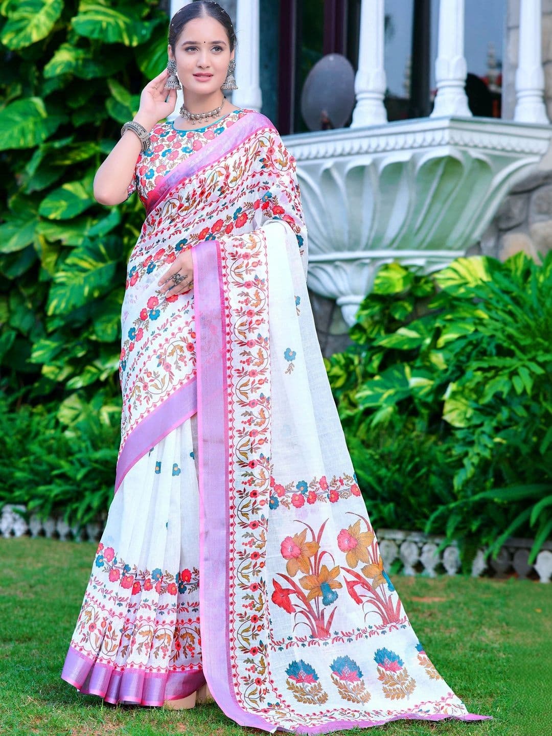 MANVAA Floral Saree thumbnail 7