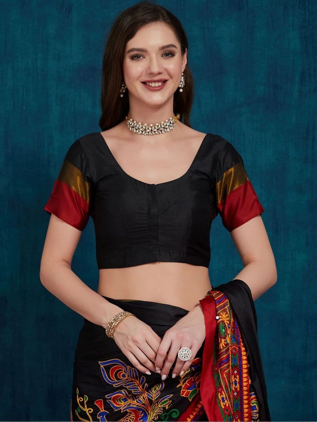 Sangria Embroidered Silk Cotton Heavy Work Saree thumbnail 5
