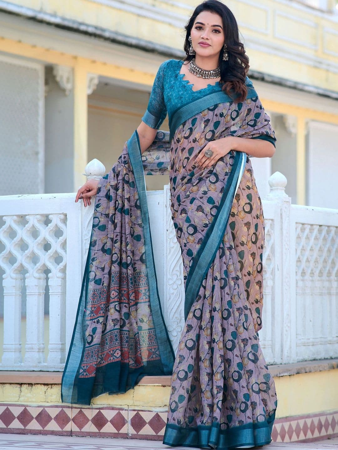 Maroosh Floral Saree thumbnail 6