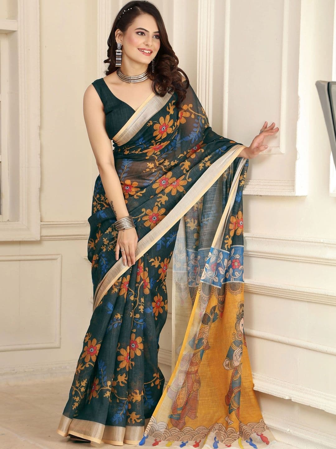 MANVAA Floral Saree thumbnail 2