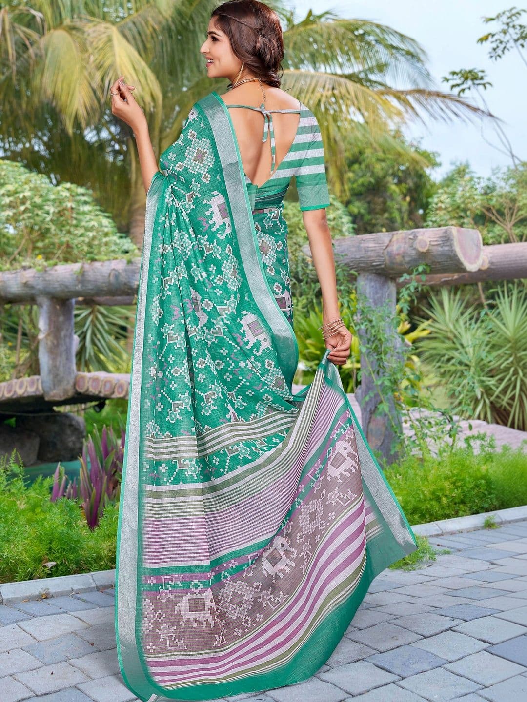 HERE&NOW Floral Saree thumbnail 6