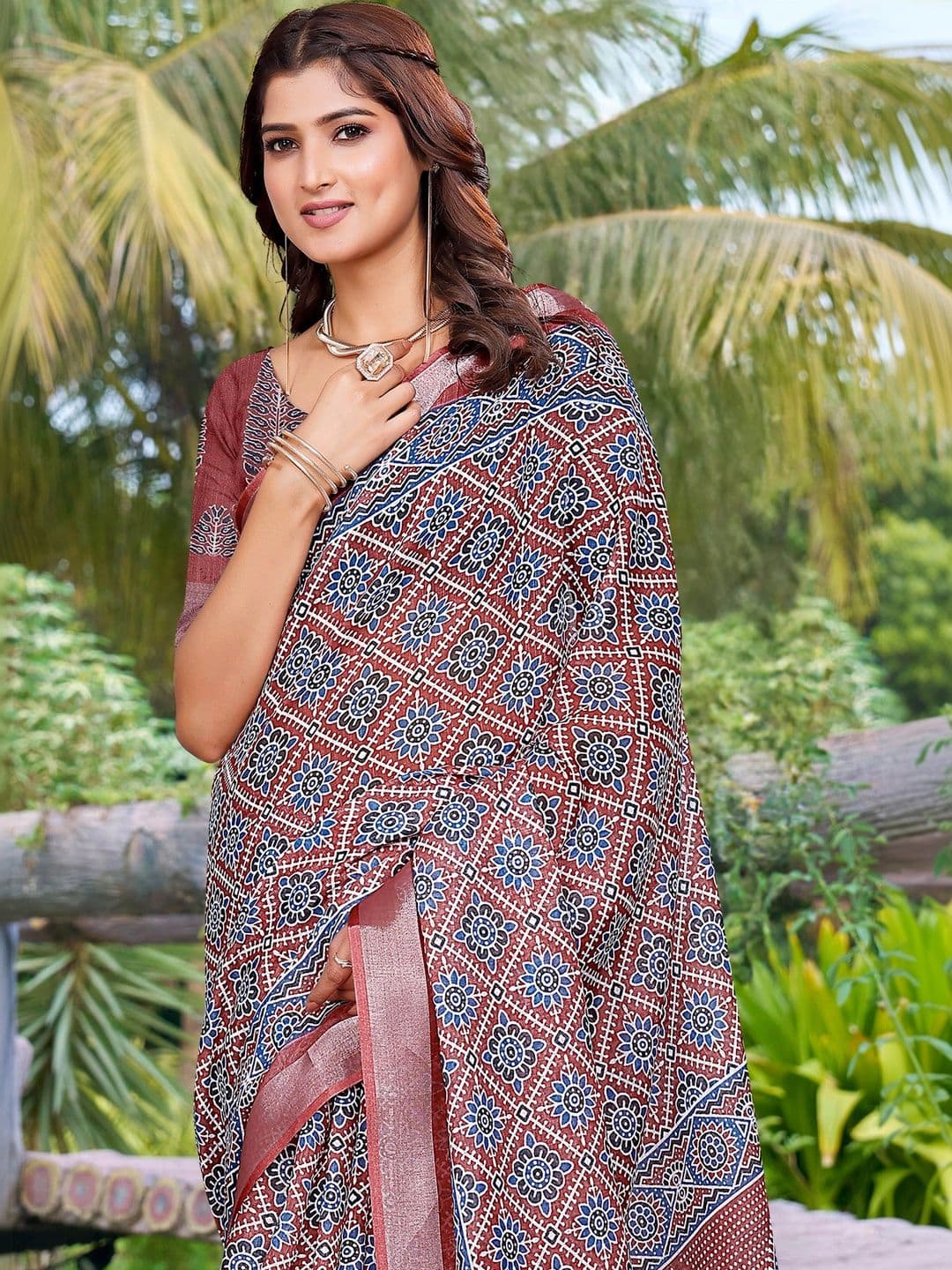 MANVAA Saree thumbnail 7