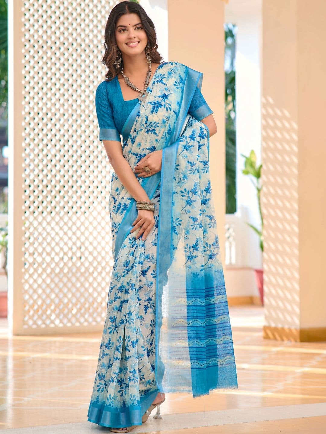 MANVAA Floral Saree thumbnail 6