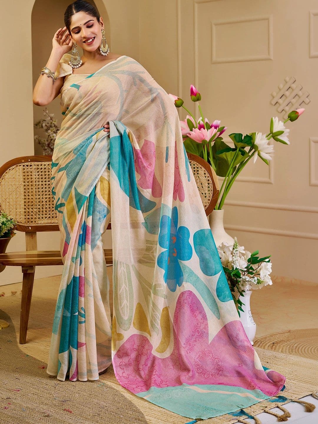Maroosh Women  Floral Silk Cotton Handloom Saree thumbnail 7