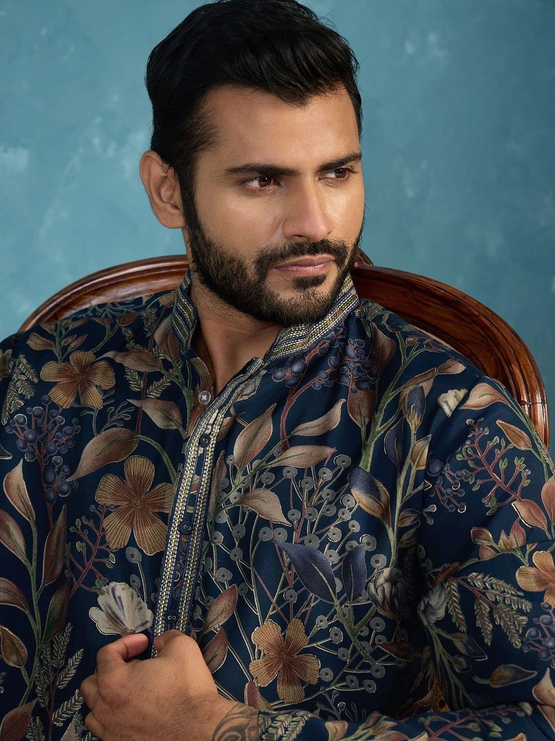 House of Pataudi Men Floral Printed Thread Work Floral Kurta - view 1