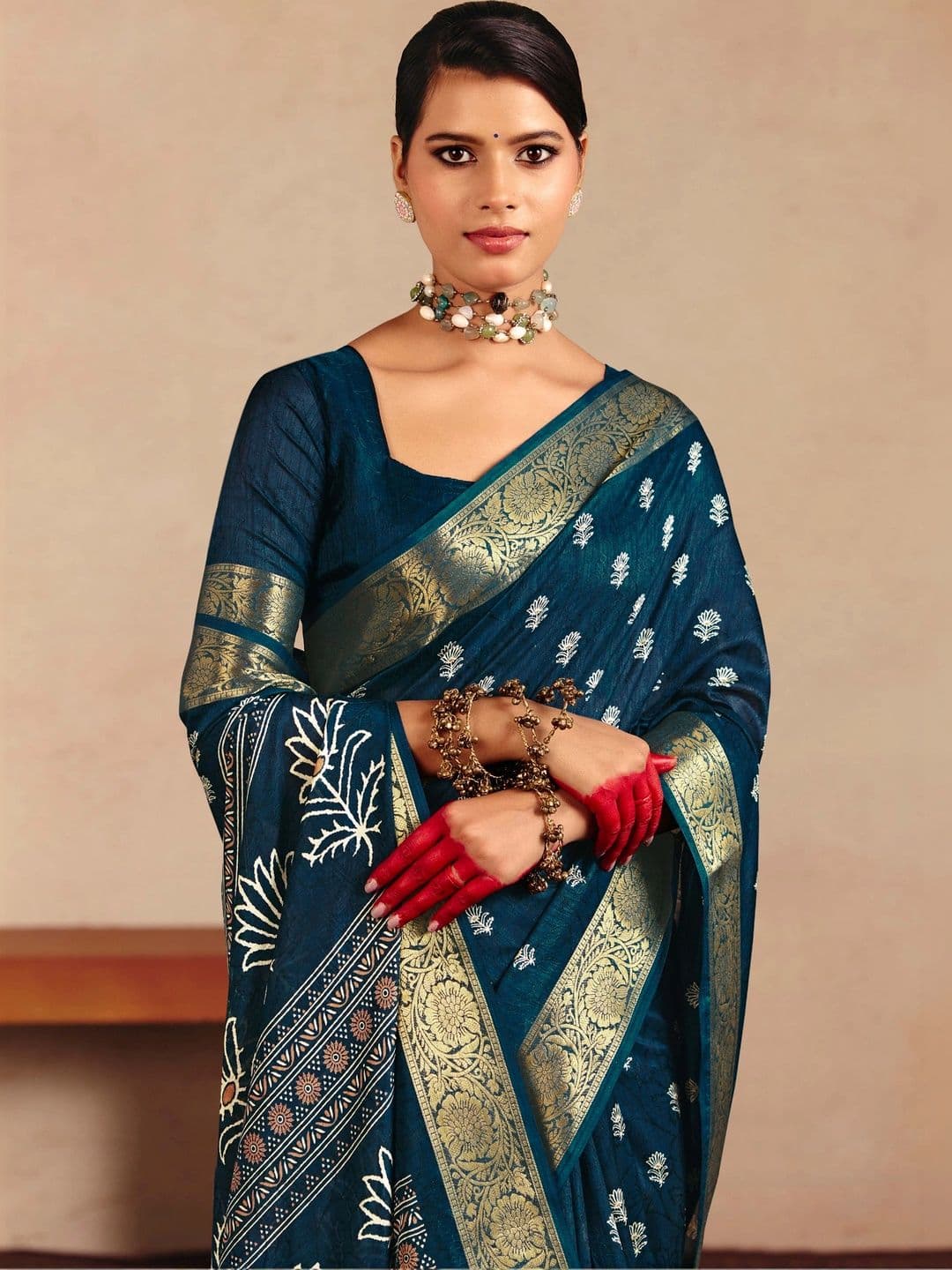 TIRA Ethnic Motifs Zari Silk Blend Fusion Saree thumbnail 3