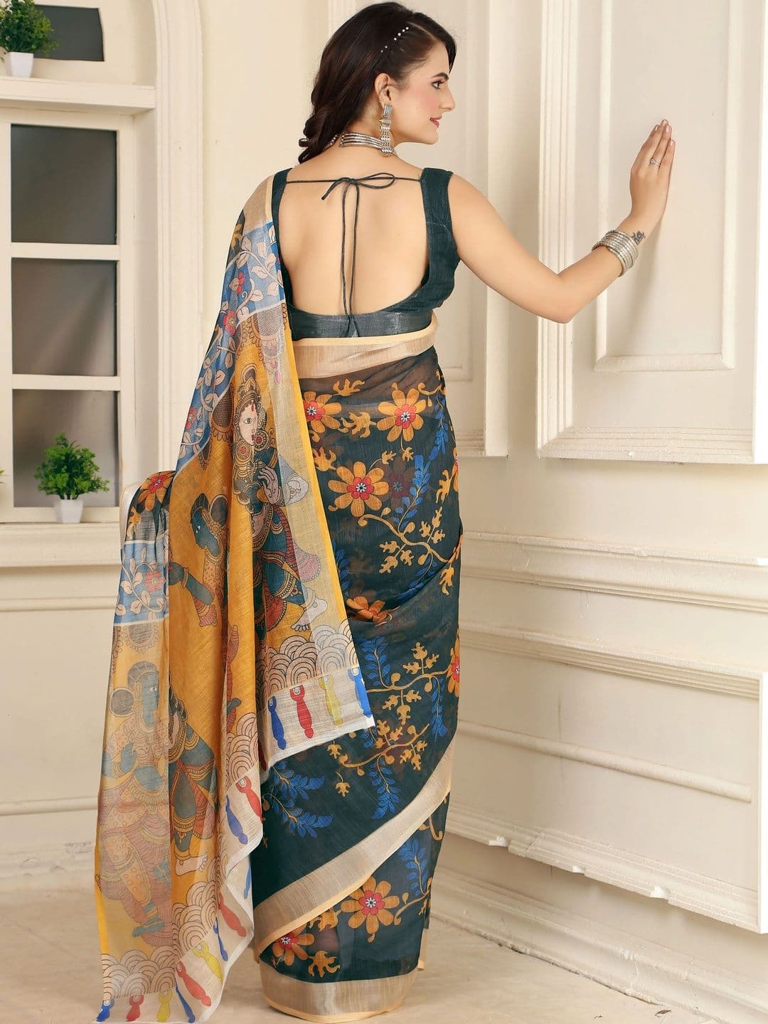 MANVAA Floral Saree thumbnail 3