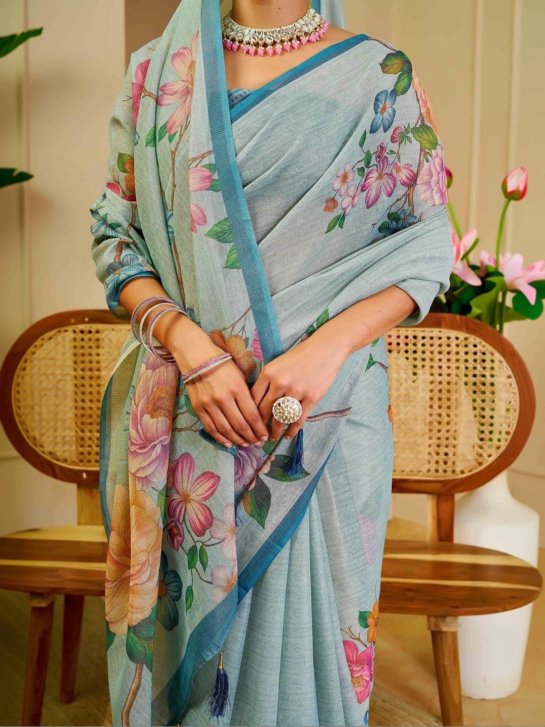 MANVAA Women Floral Silk Cotton Handloom Saree thumbnail 7