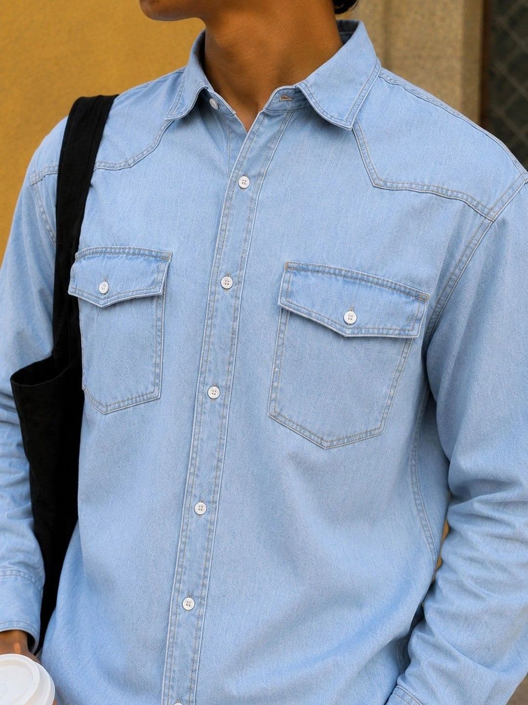Bene Kleed Men Regualar Fit Double Pocket Denim Shirt thumbnail 3
